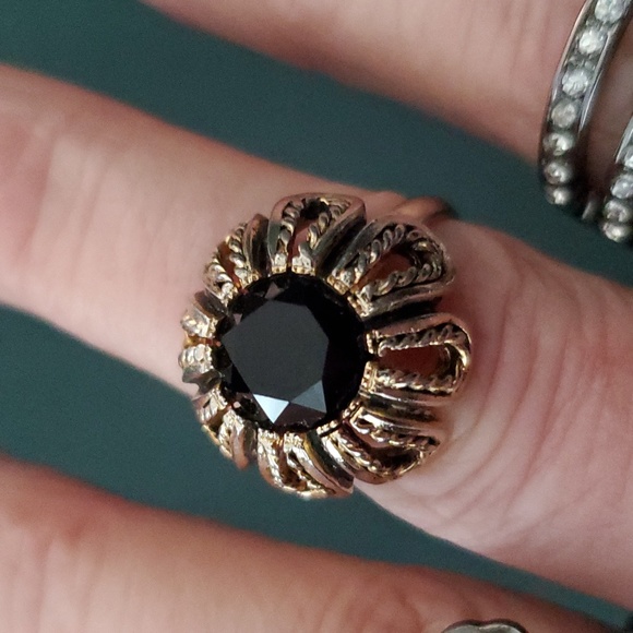 4 Rings - Picture 4 of 6